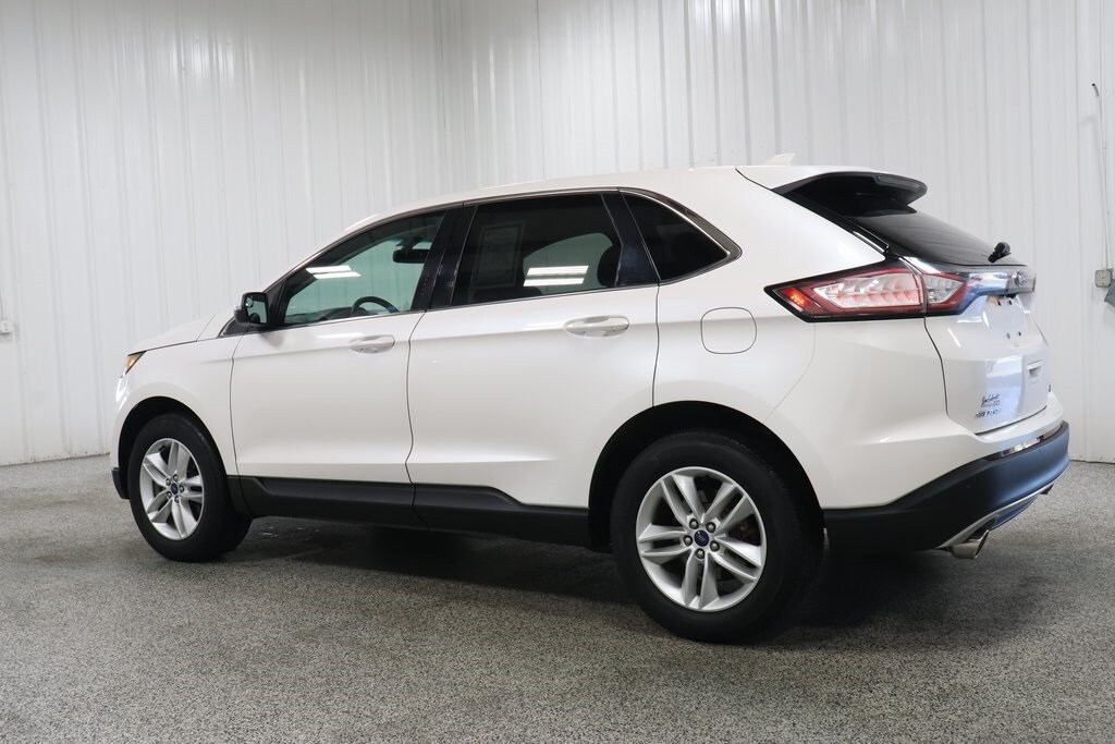 2016 Ford Edge SEL photo 4