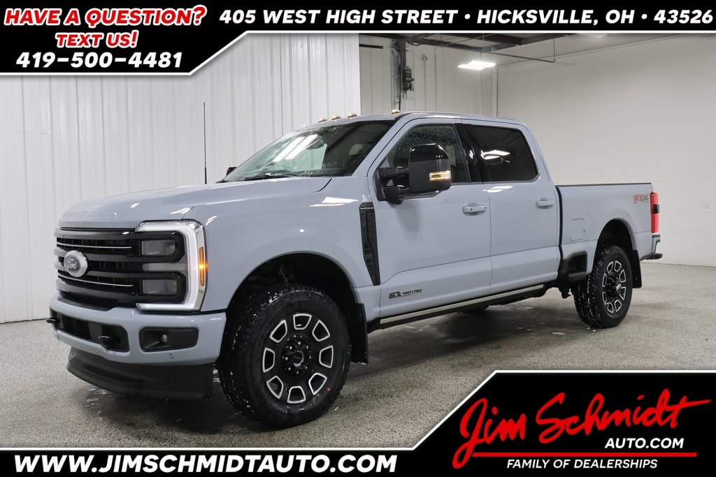 2026 Ford F-250 Super Duty Platinum's photo