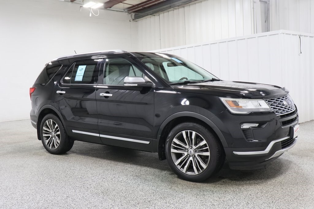 2018 Ford Explorer Platinum photo 2