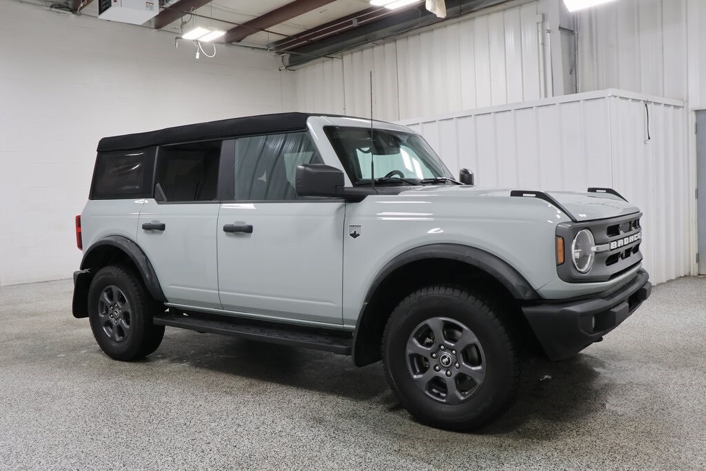 2023 Ford Bronco Big Bend photo 2