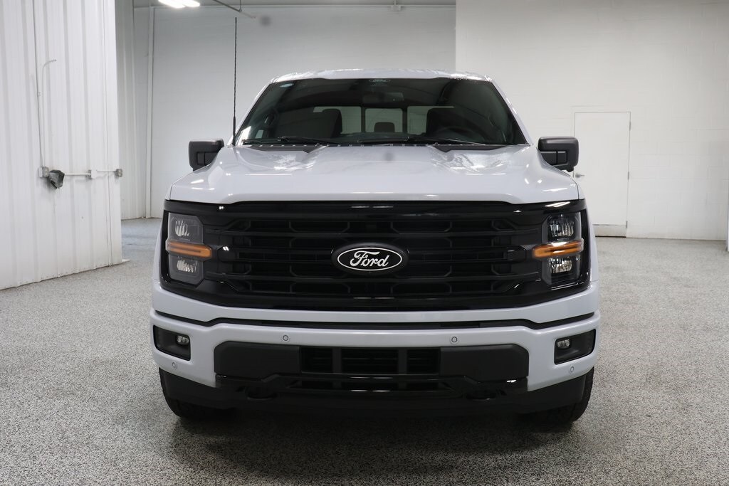 2025 Ford F-150 XLT photo 3
