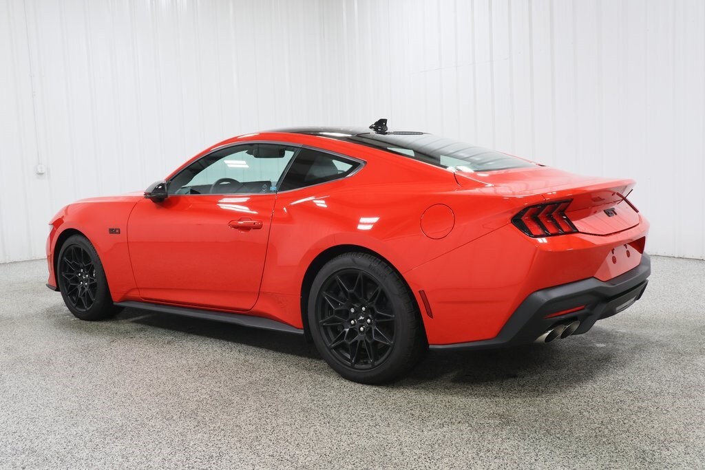 2024 Ford Mustang GT Premium photo 4