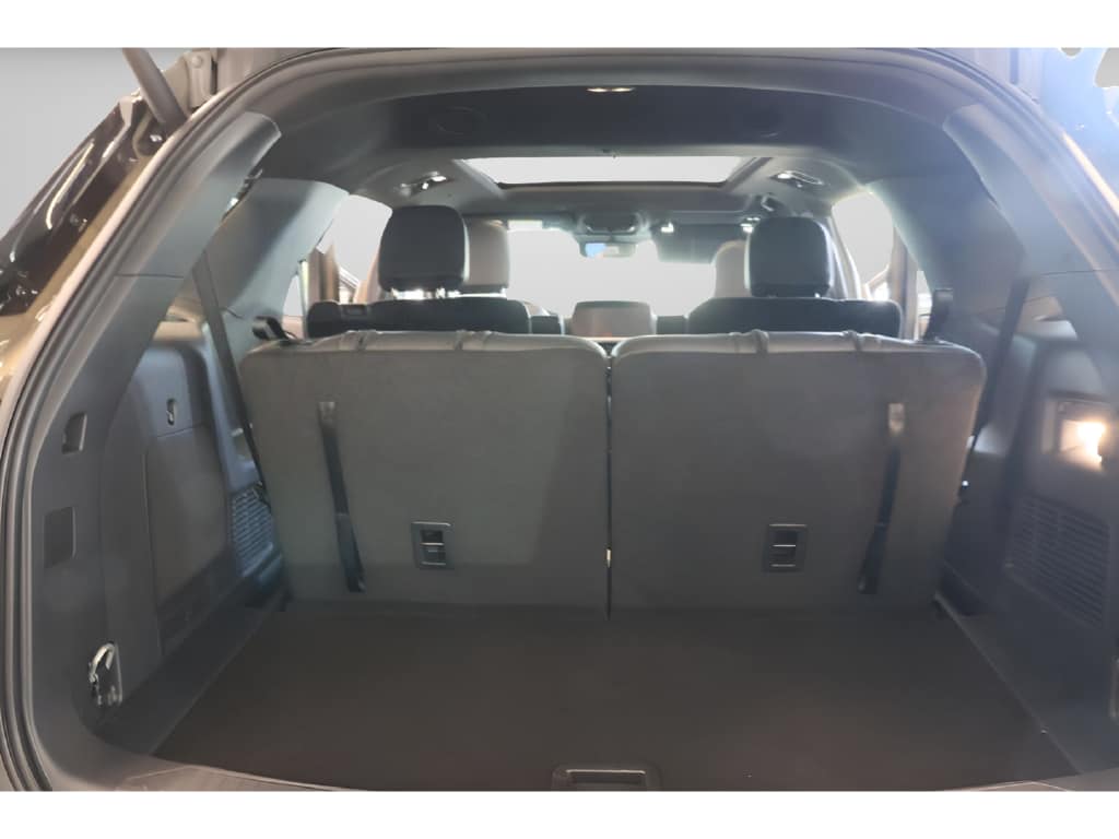 2026 Ford Explorer ST-Line - Photo 25