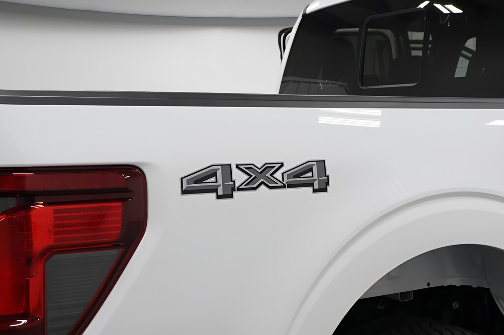 2025 Ford F-150 XLT - Photo 33