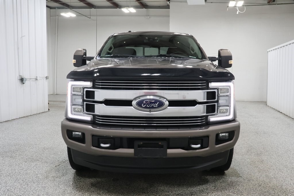 2018 Ford F-350 photo 3
