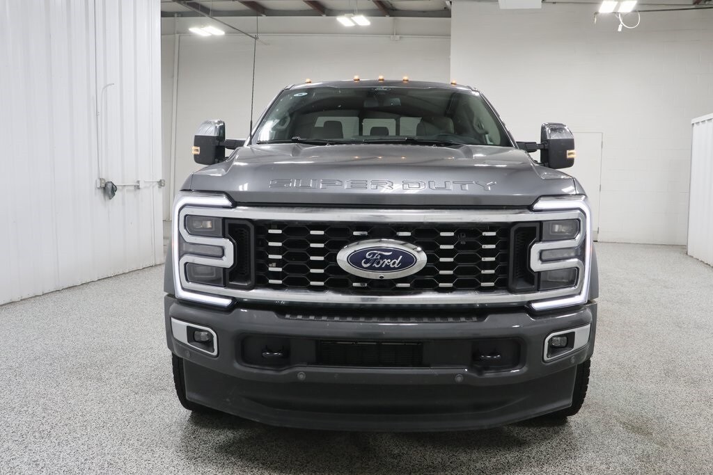 Used 2025 Ford F-450SD Platinum Truck