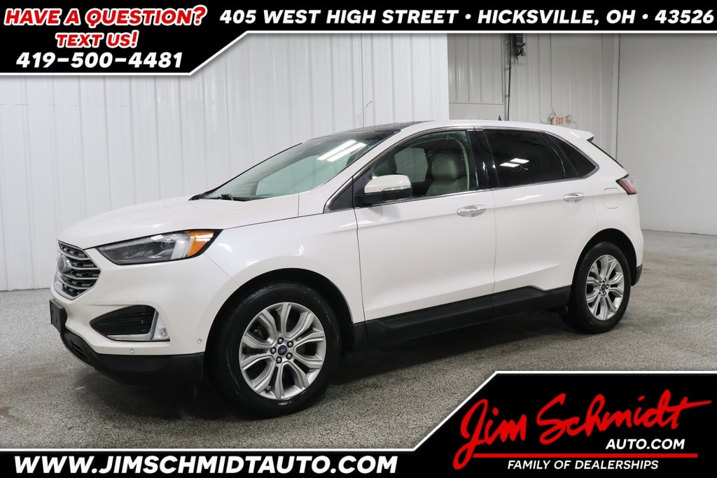 2019 Ford Edge Titanium's photo