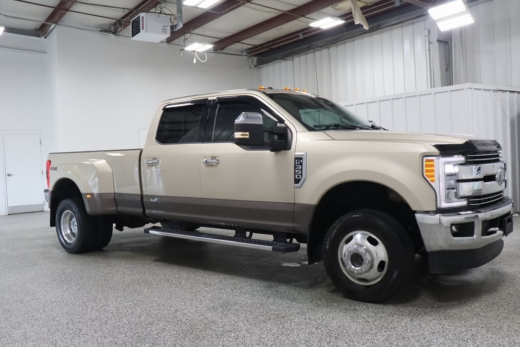 Used 2018 Ford F-350 Super Duty Lariat with VIN 1FT8W3D68JEB78650 for sale in Hicksville, OH