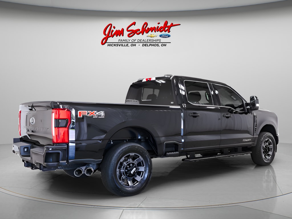 Used 2024 Ford F-250SD Lariat Truck
