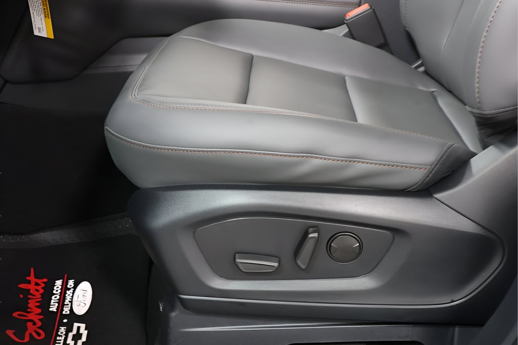 2026 Ford Explorer Active - Photo 18