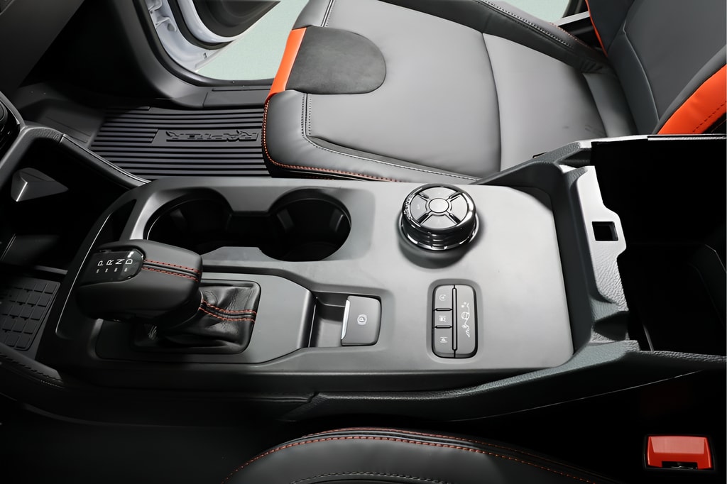 2025 Ford Ranger Raptor - Photo 18