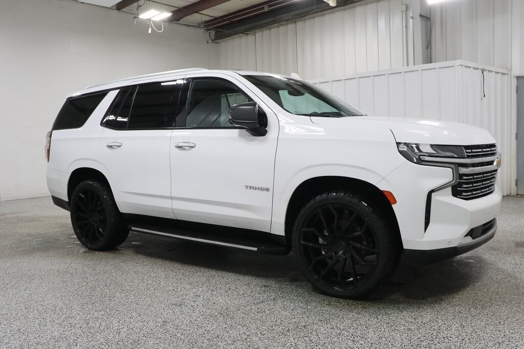 2021 Chevrolet Tahoe Premier photo 2