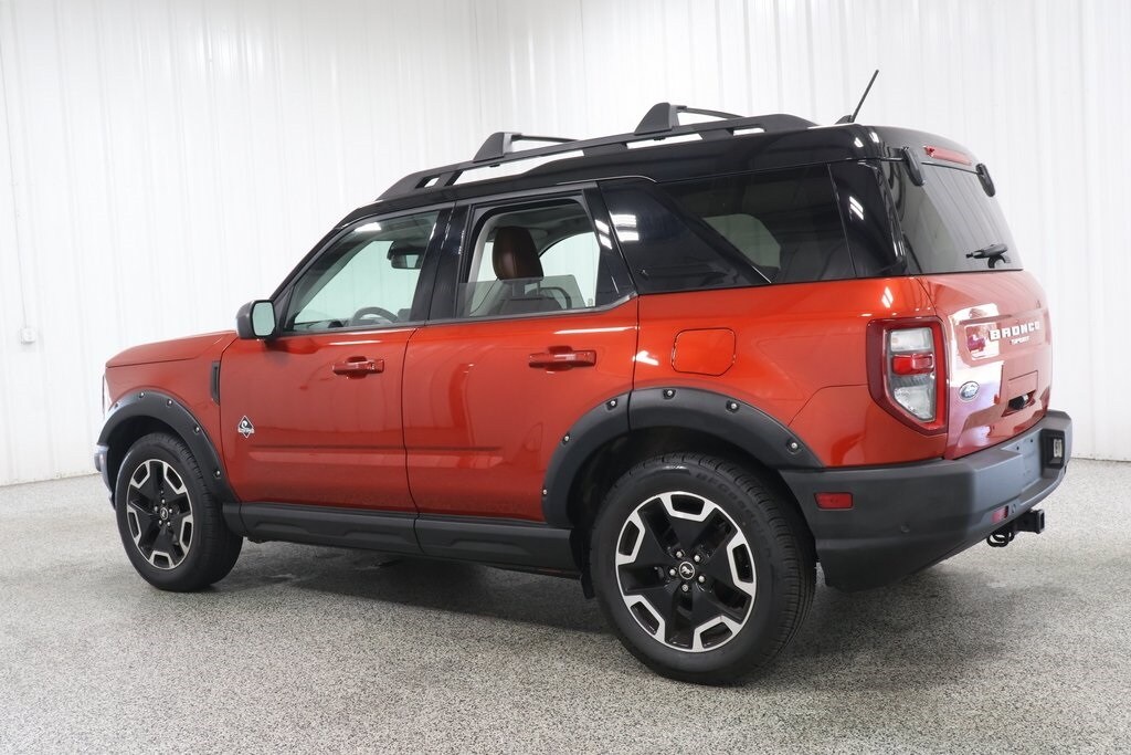 2022 Ford Bronco Sport Outer Banks photo 2