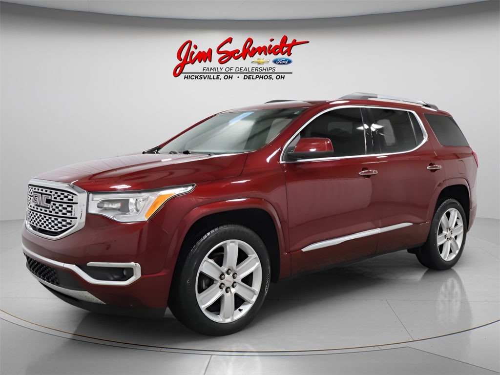 2017 GMC Acadia Denali's photo