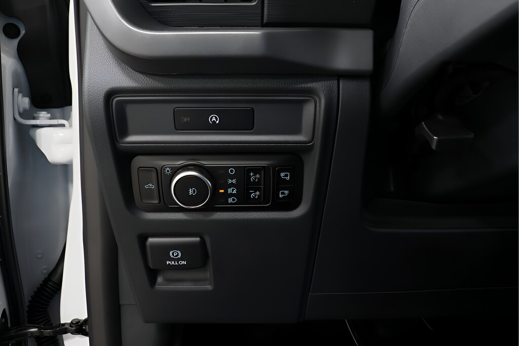 2025 Ford F-150 XLT - Photo 17