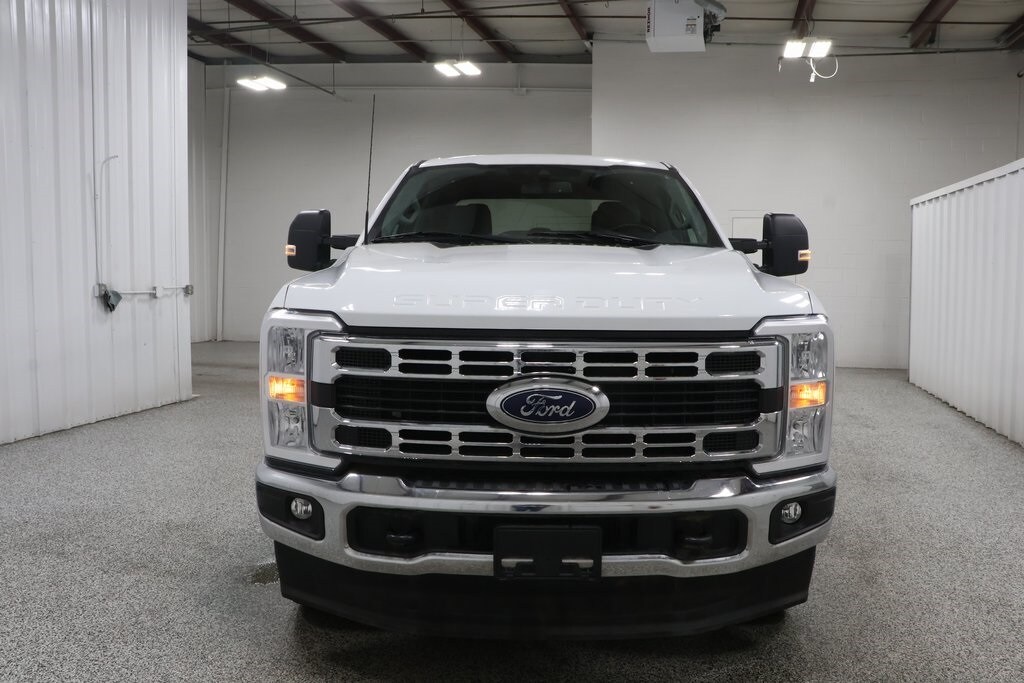 2023 Ford F-250 photo 3