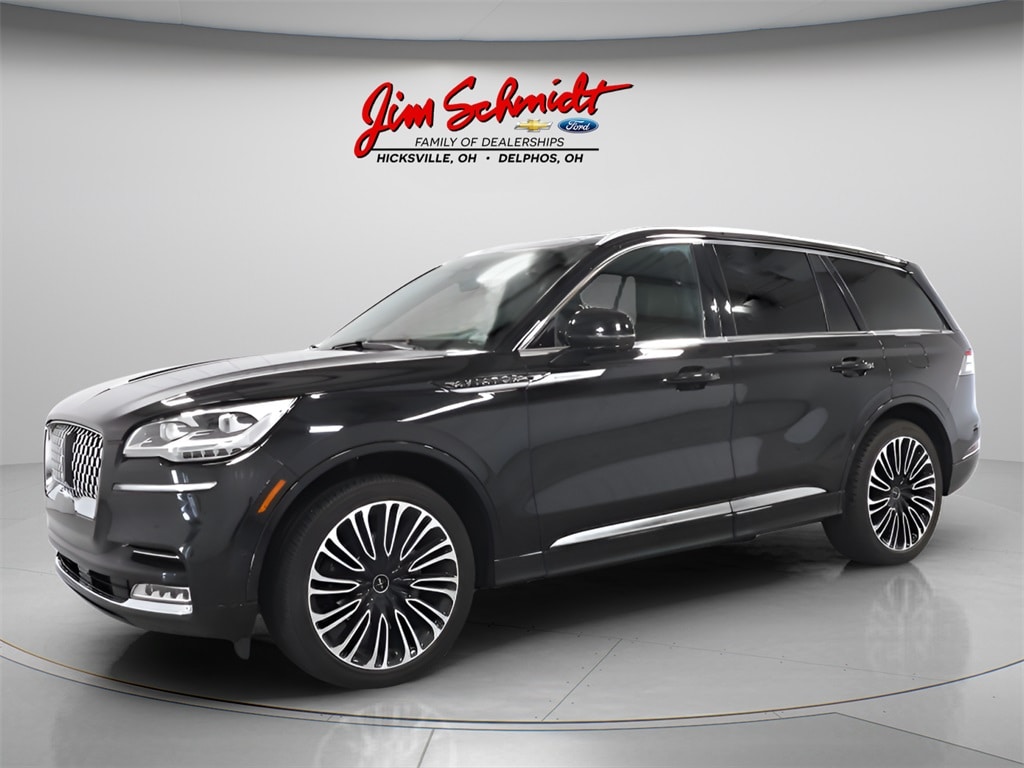 2023 Lincoln Aviator Black Label's photo