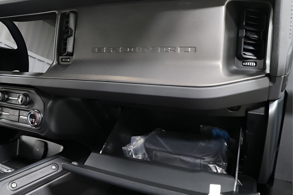 2025 Ford Bronco 2-Door Base - Photo 25