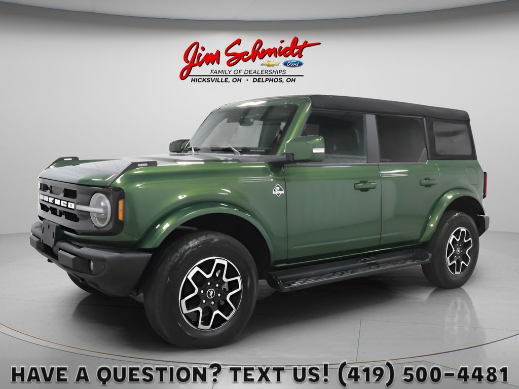 2025 Ford Bronco Outer Banks 4WD 4-door's photo
