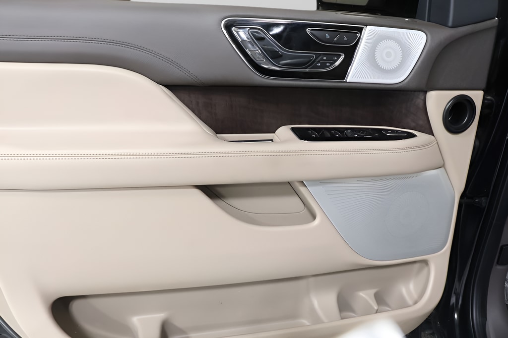 2022 Lincoln Navigator Reserve - Photo 23