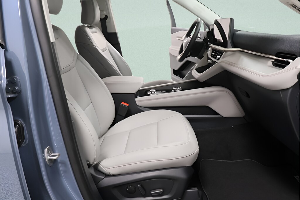 2026 Ford Explorer Active - Photo 31