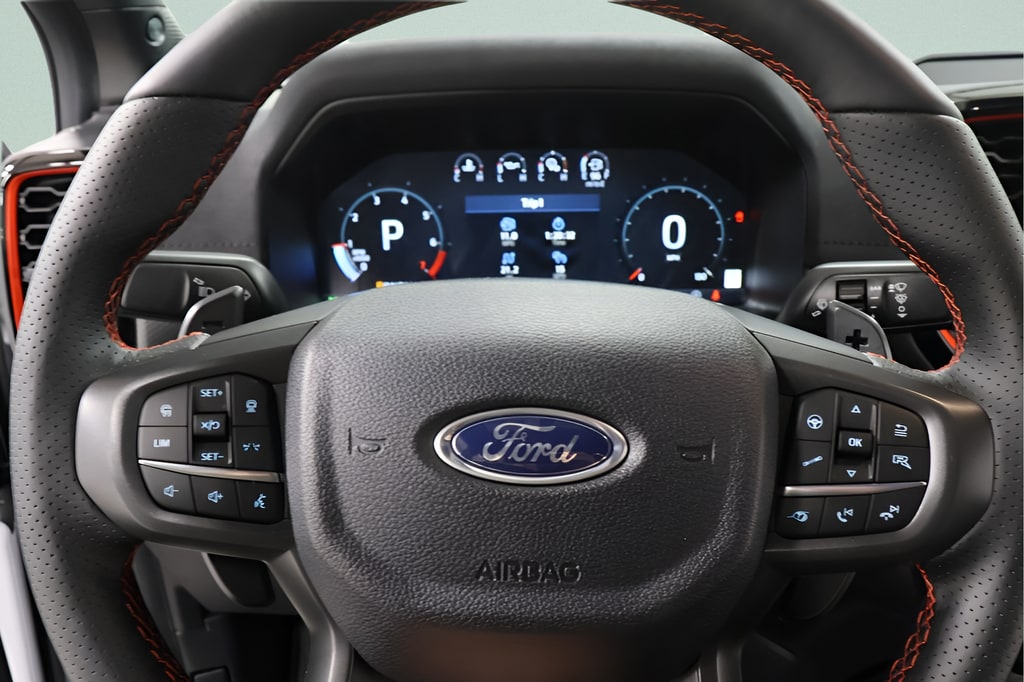 2025 Ford Ranger Raptor - Photo 13