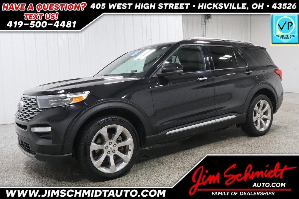 2020 Ford Explorer Platinum's photo