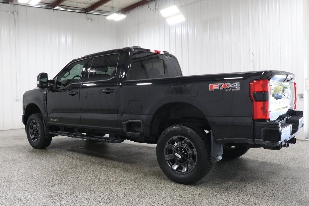 2023 Ford F-250 photo 2