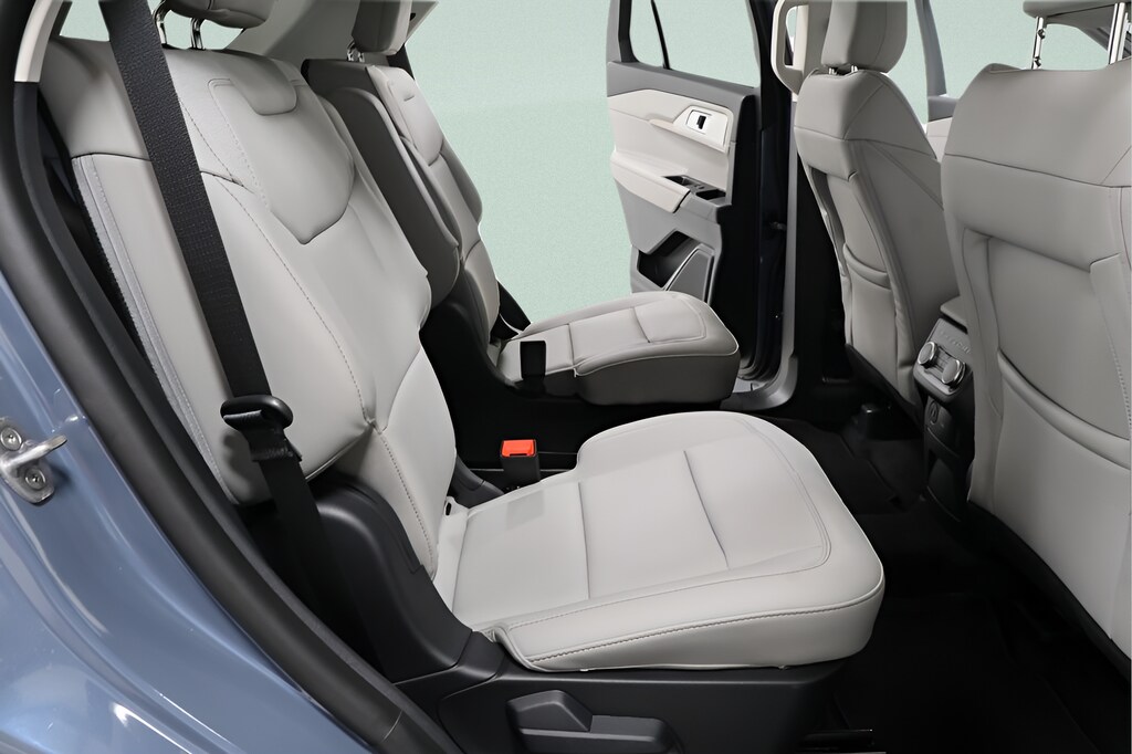 2026 Ford Explorer Active - Photo 30