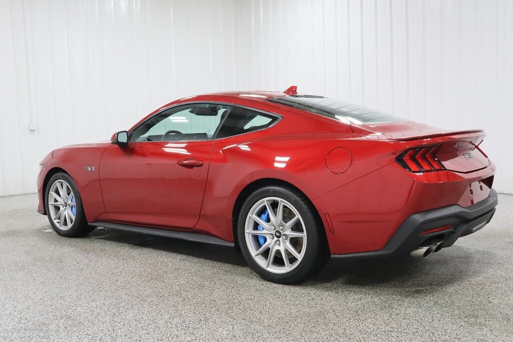 2024 Ford Mustang GT Premium photo 4