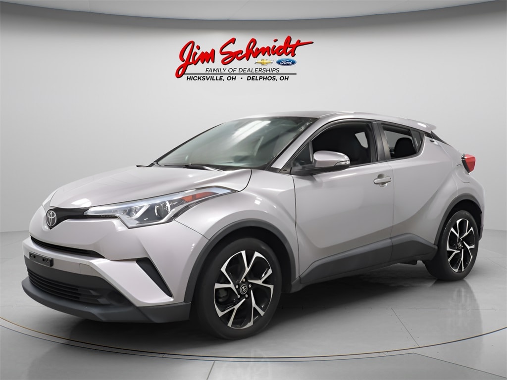 2019 Toyota C-HR XLE's photo