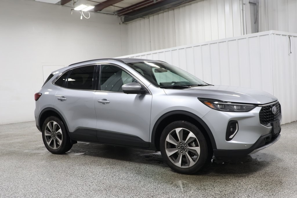Used 2023 Ford Escape Platinum with VIN 1FMCU9JA0PUA44737 for sale in Hicksville, OH