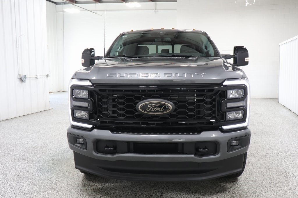 New 2026 Ford F-350SD Lariat Truck
