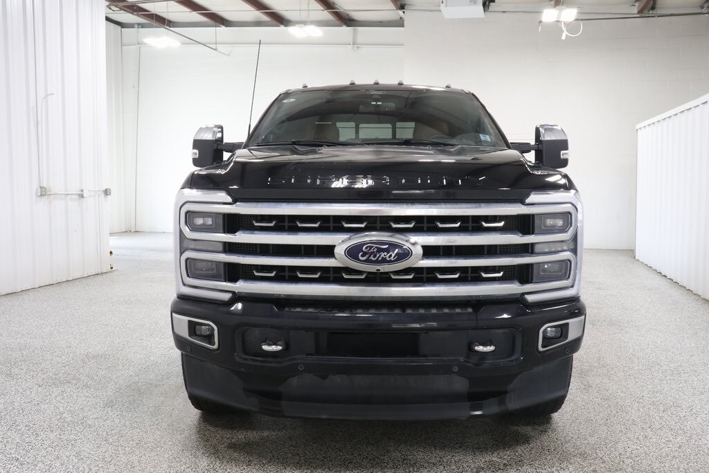 2024 Ford F-350 photo 3