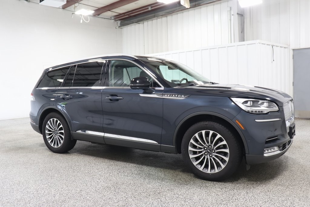 Used 2022 Lincoln Aviator Reserve with VIN 5LM5J7XC2NGL06894 for sale in Hicksville, OH