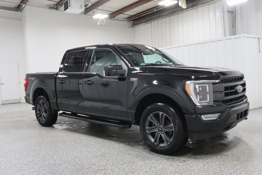 2023 Ford F-150 Lariat photo 2