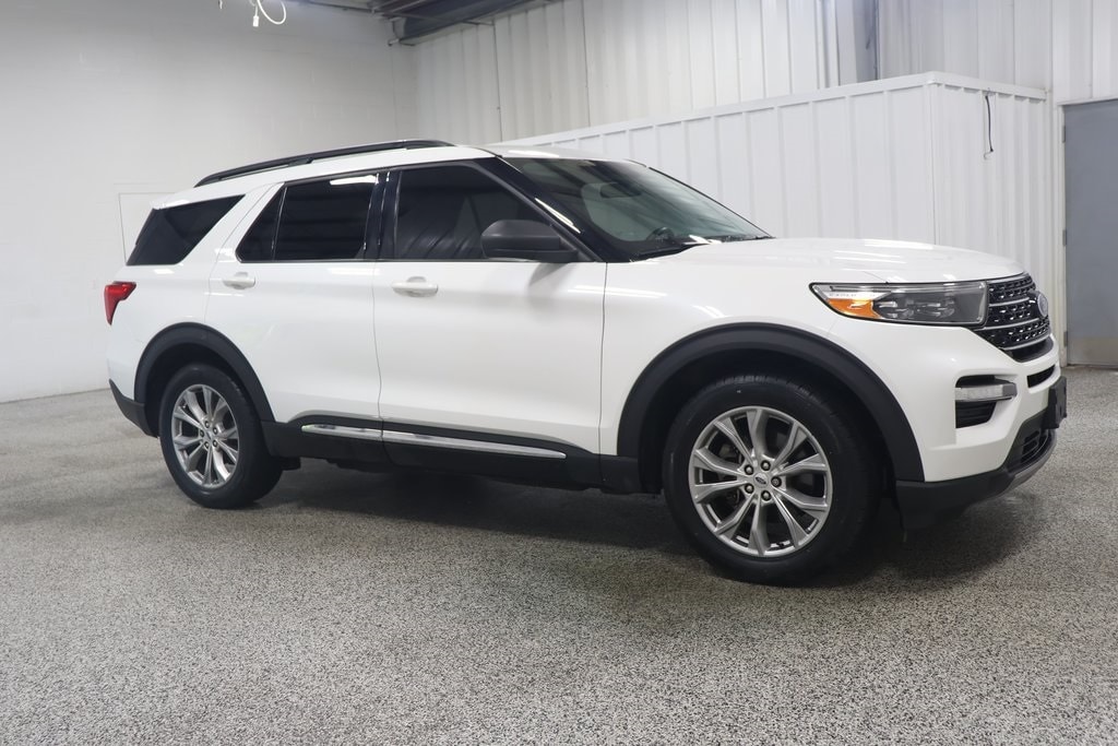 Used 2021 Ford Explorer XLT with VIN 1FMSK8DH7MGA21549 for sale in Hicksville, OH