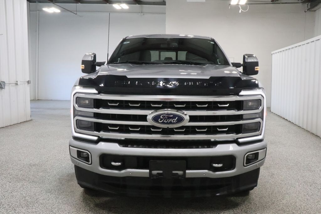 Used 2023 Ford F-250SD Platinum Truck