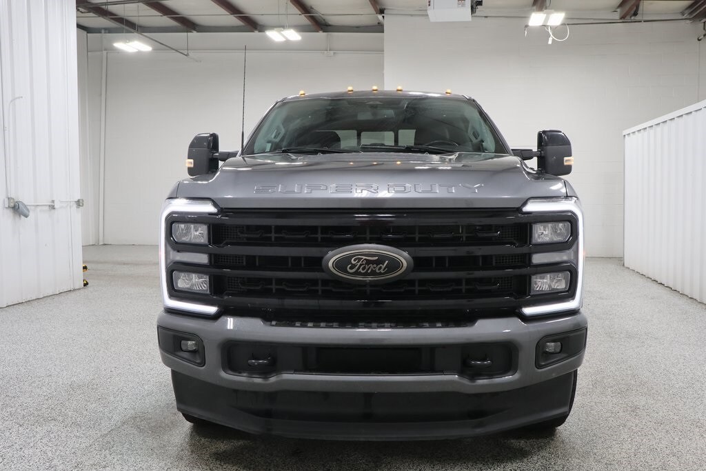 2024 Ford F-250 photo 3