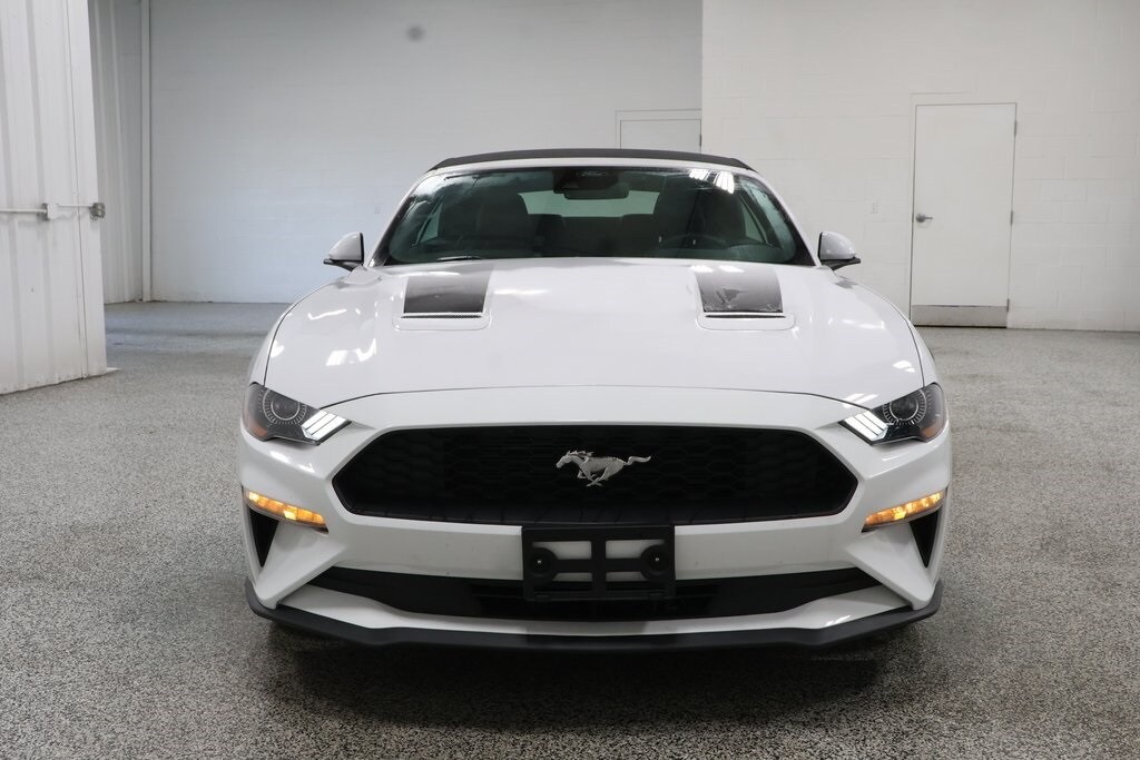 2022 Ford Mustang Convertible photo 2
