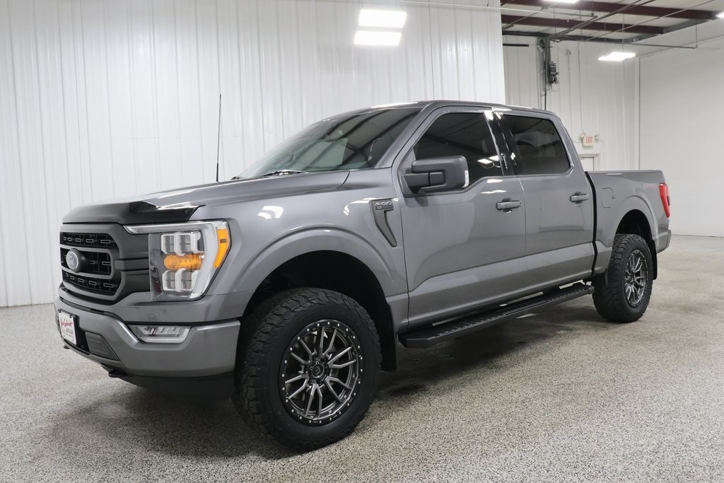 2021 Ford F-150 XLT's photo