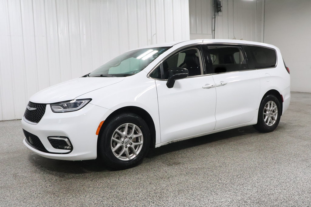 2024 Chrysler Pacifica