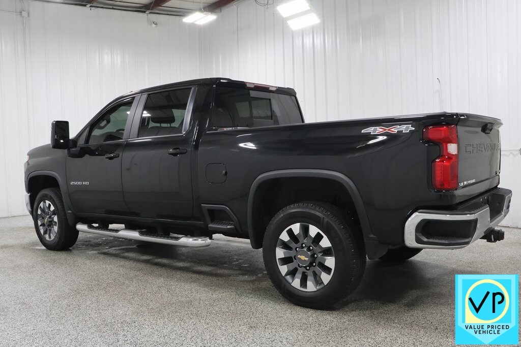 2021 Chevrolet Silverado 2500HD LT photo 4