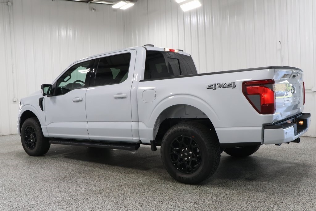 2025 Ford F-150 XLT photo 4