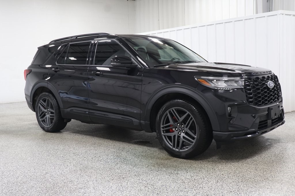 Used 2025 Ford Explorer ST with VIN 1FMWK8GC5SGA56699 for sale in Hicksville, OH