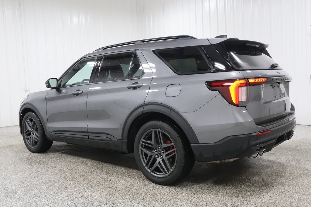 Used 2025 Ford Explorer ST SUV