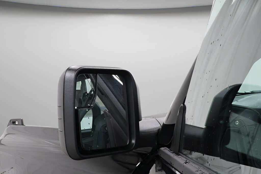 2025 Ford Bronco 2-Door Base - Photo 31