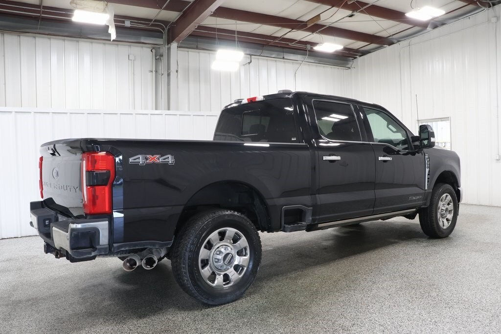 2023 Ford F-350 photo 4