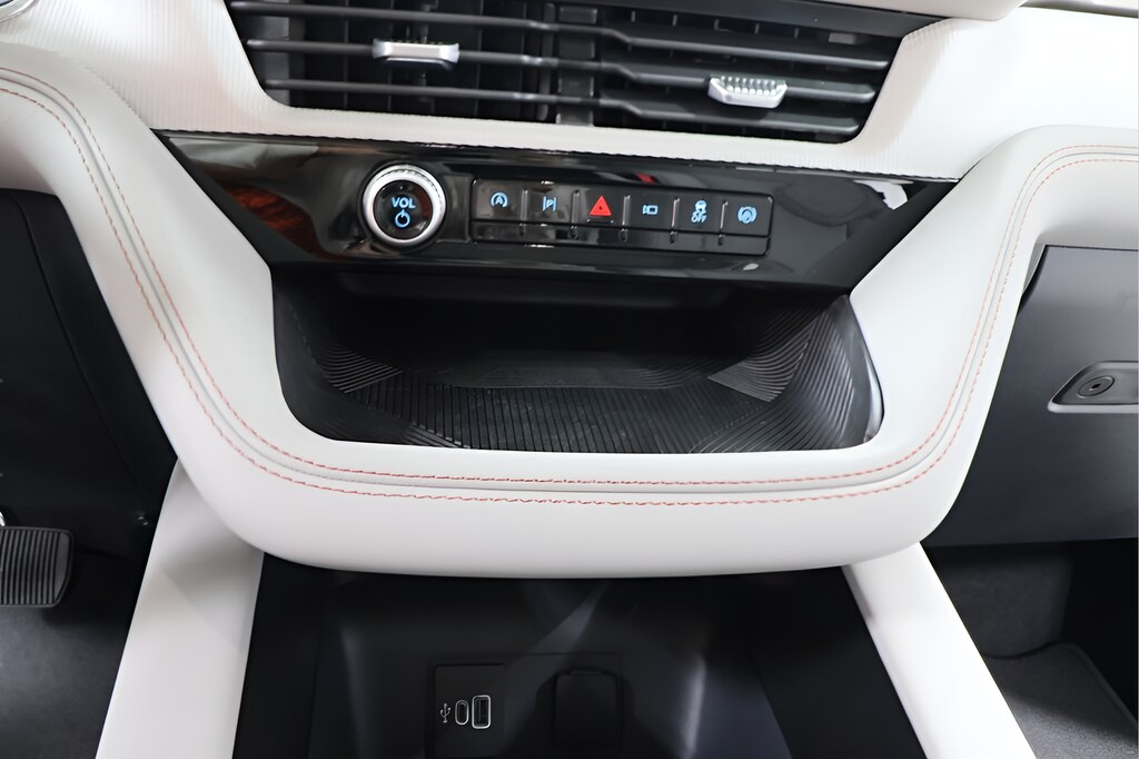 2026 Ford Explorer Active - Photo 9