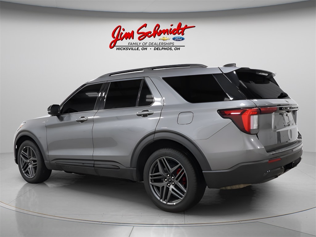 Used 2025 Ford Explorer ST-Line SUV
